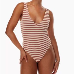 Babaton V-neck bodysuit NWOT